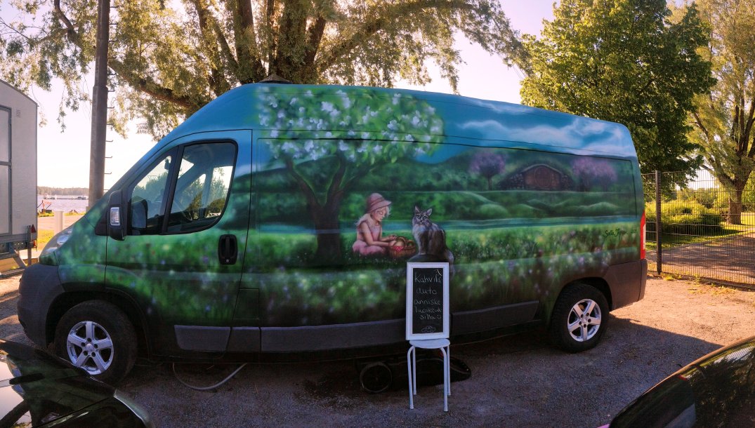 pullapuisto_kokoauto